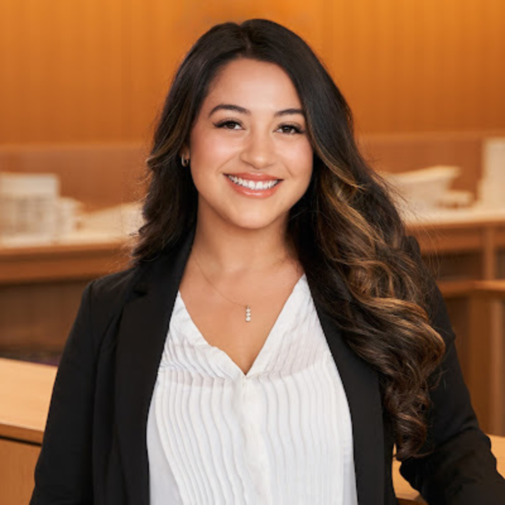 Meet your Posher, Gabriela